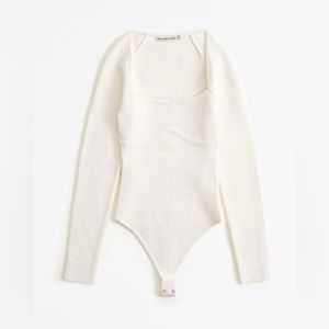 Abercrombie & Fitch Long Sleeve Sweetheart Sweater Bodysuit